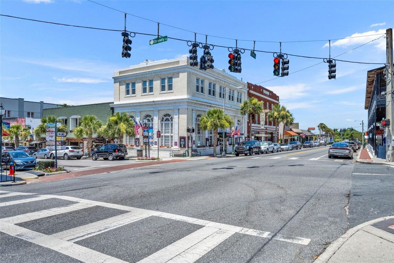 140 N Johns Street , Mount Dora, FL 32757 Photo