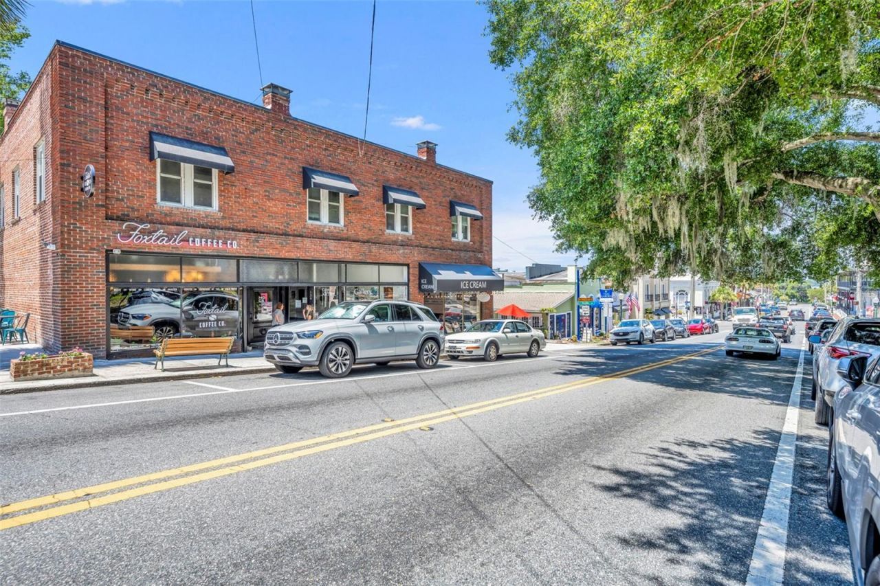 140 N Johns Street , Mount Dora, FL 32757 Photo