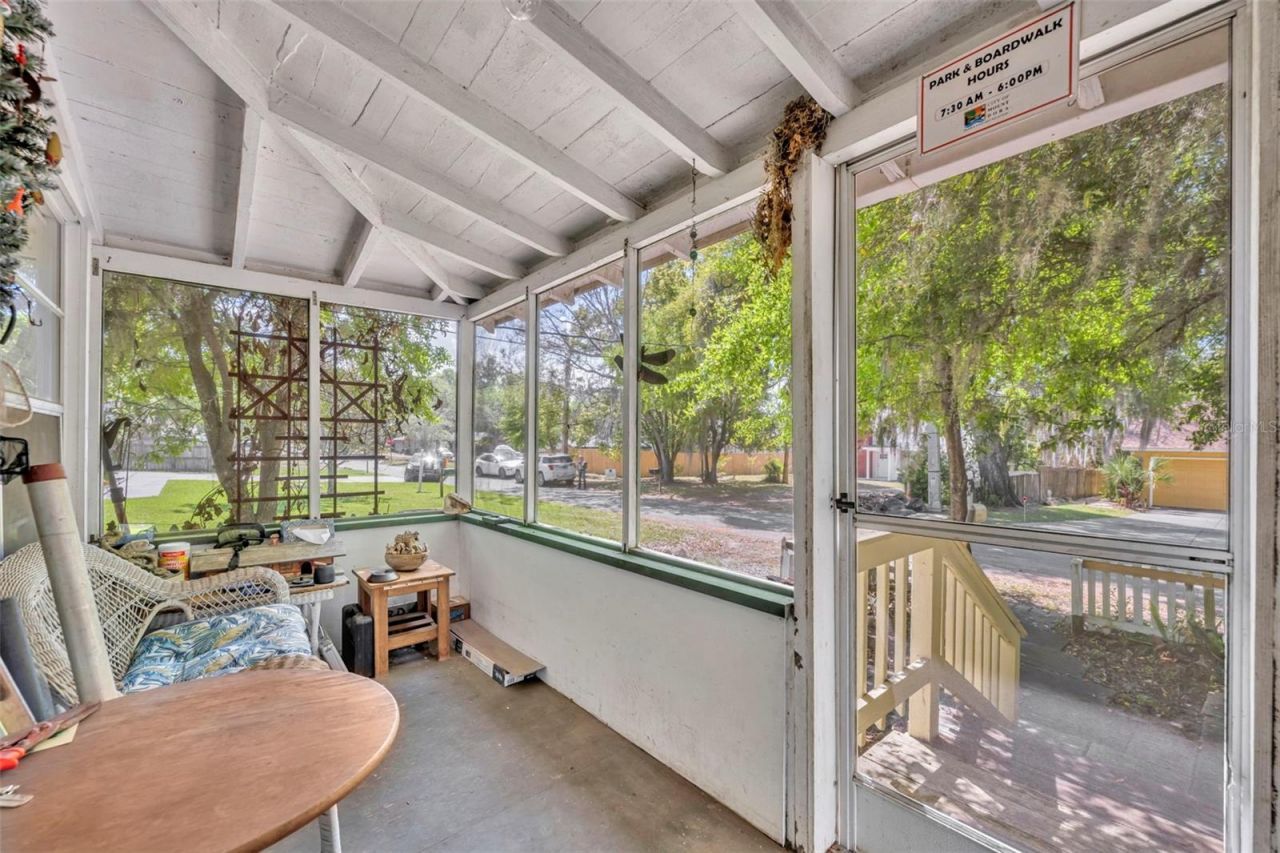 140 N Johns Street , Mount Dora, FL 32757 Photo