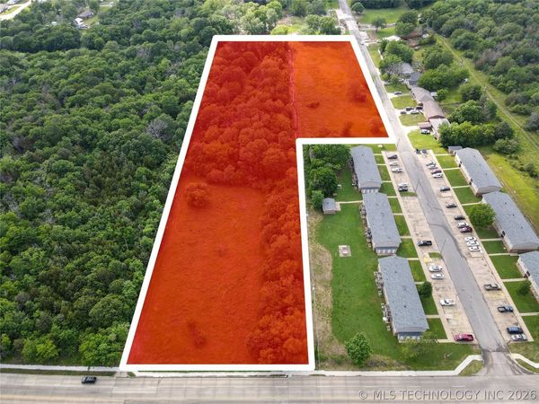 Strong Boulevard , McAlester, OK 74501