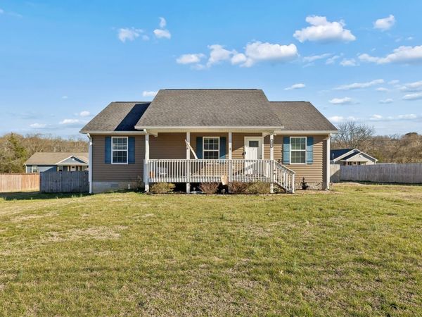 444 Edgewood St , Alexandria, TN 37012