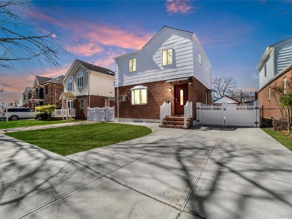 81-28 252nd Street , Bellerose, NY 11426