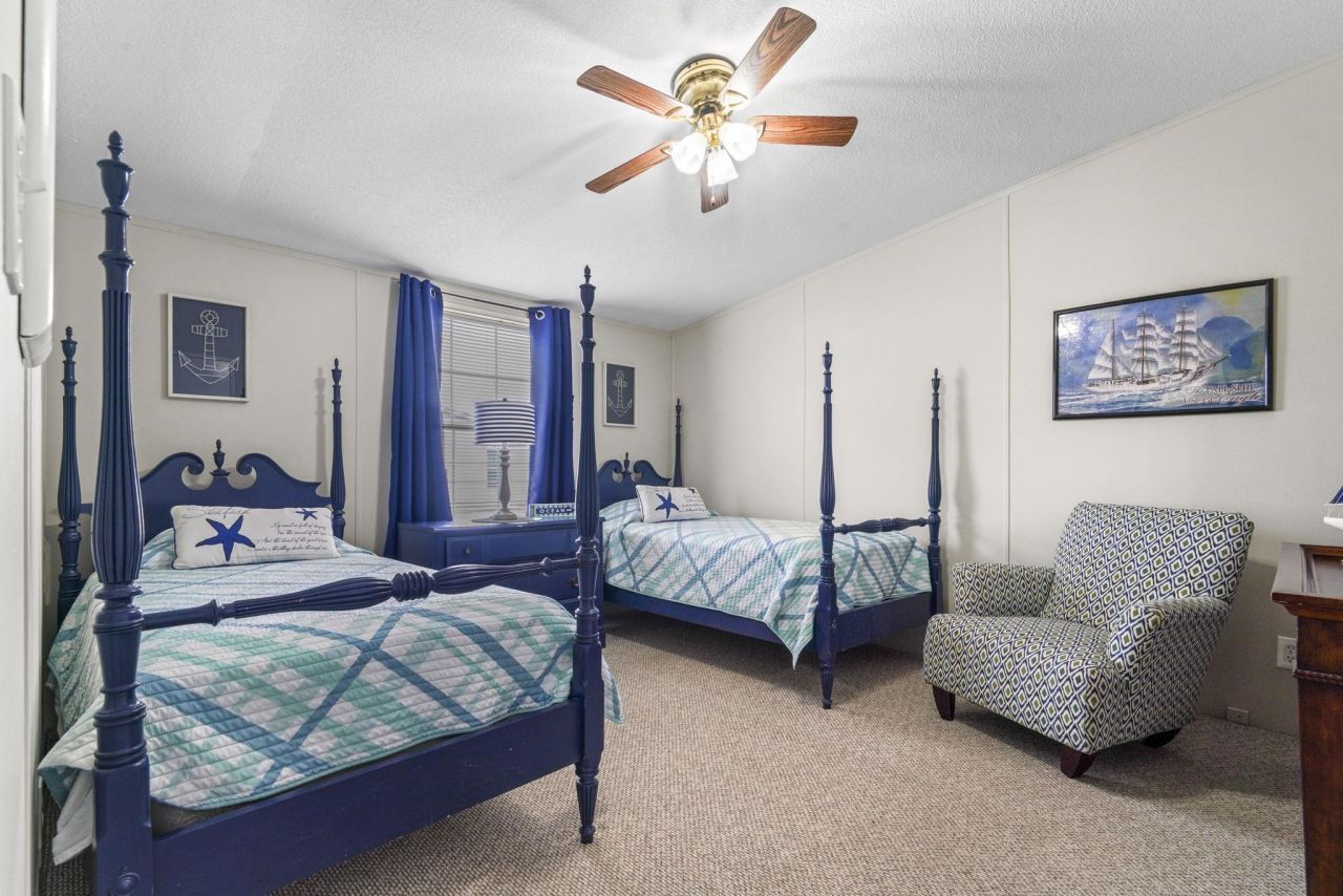 854 Grouper Ct. Photo 4