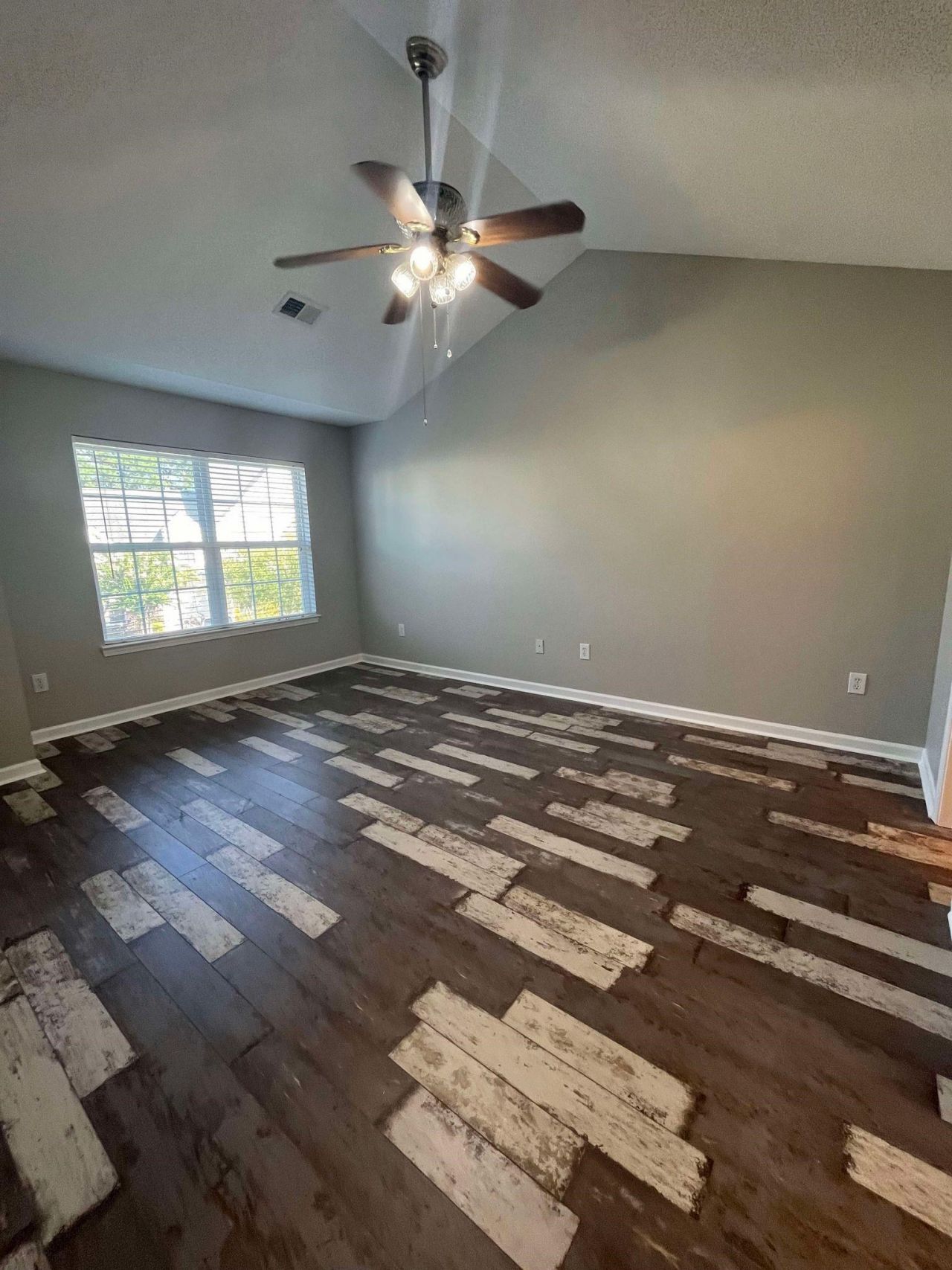 145 Wimbledon Way  Photo 39