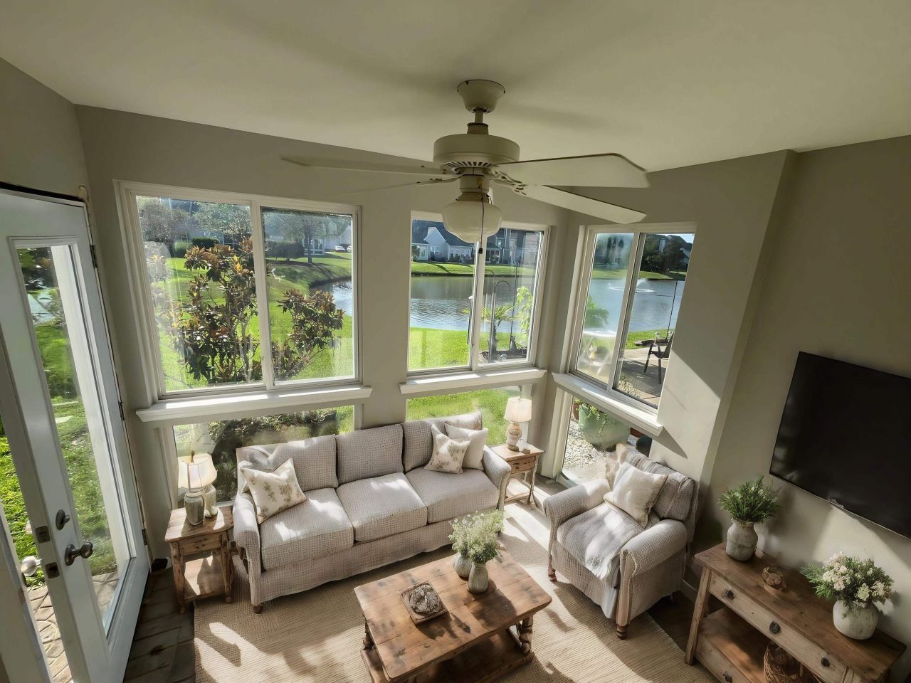 145 Wimbledon Way  Photo 4