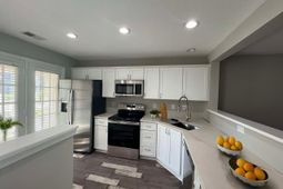 145 Wimbledon Way  photo 4