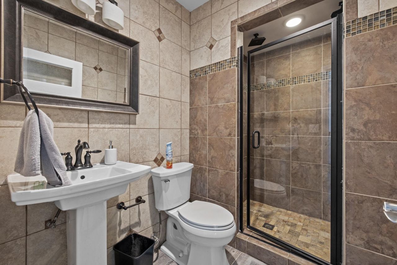 4603 Lewis Circle Photo 48