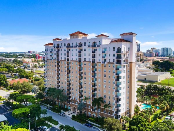 616 Clearwater Park Road, Unit 1106, West Palm Beach, FL 33401