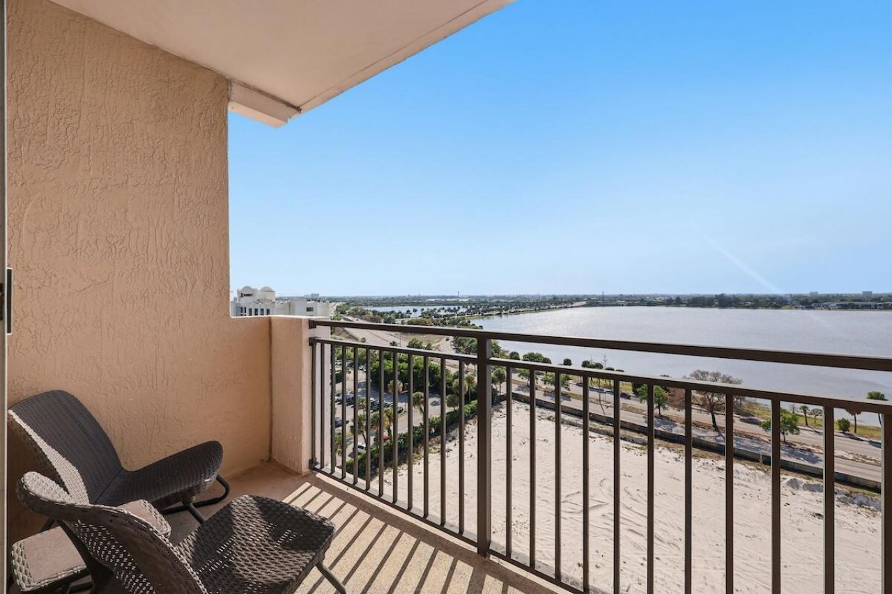 616 Clearwater Park Road, Unit 1106, West Palm Beach, FL 33401 Photo