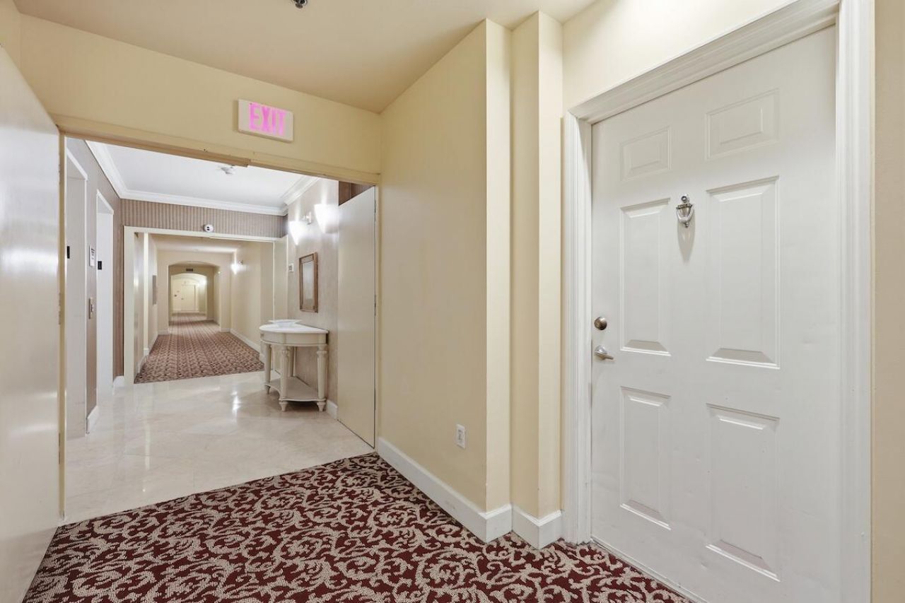 616 Clearwater Park Road, Unit 1106, West Palm Beach, FL 33401 Photo