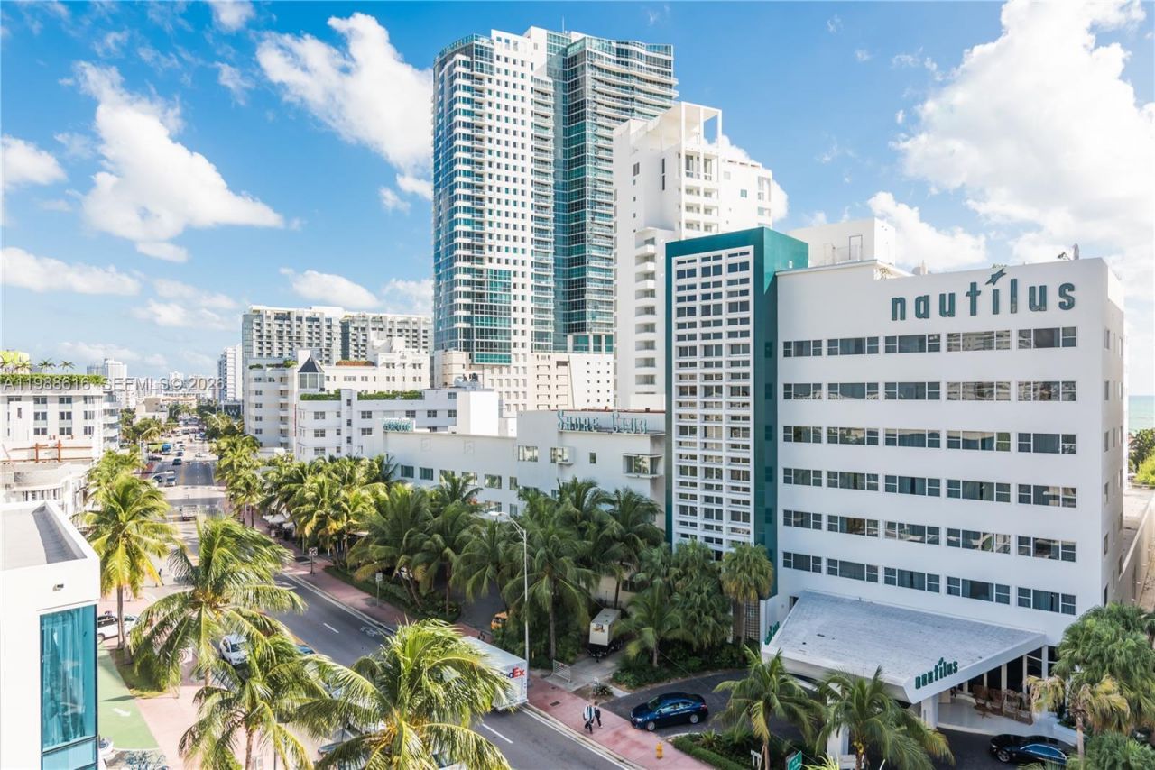 1800 Collins Ave , Unit 8C, Miami Beach, FL 33139 Photo