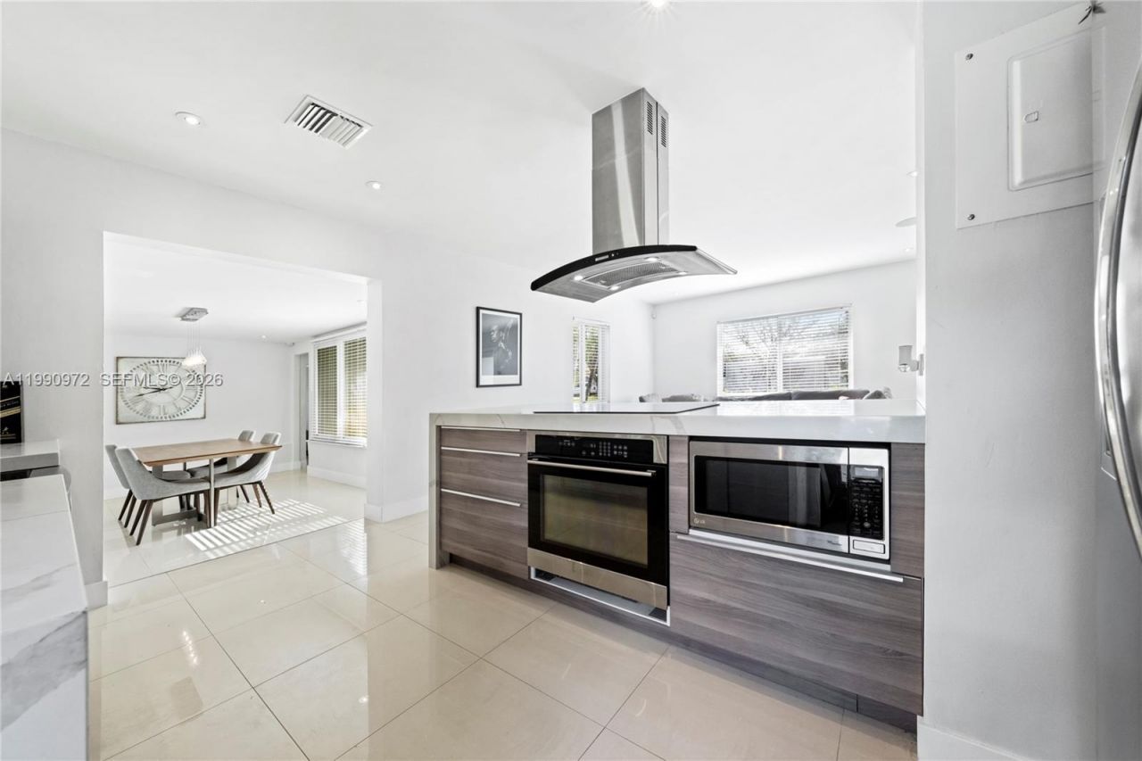 217 E Acre Dr, Plantation, FL 33317 Photo