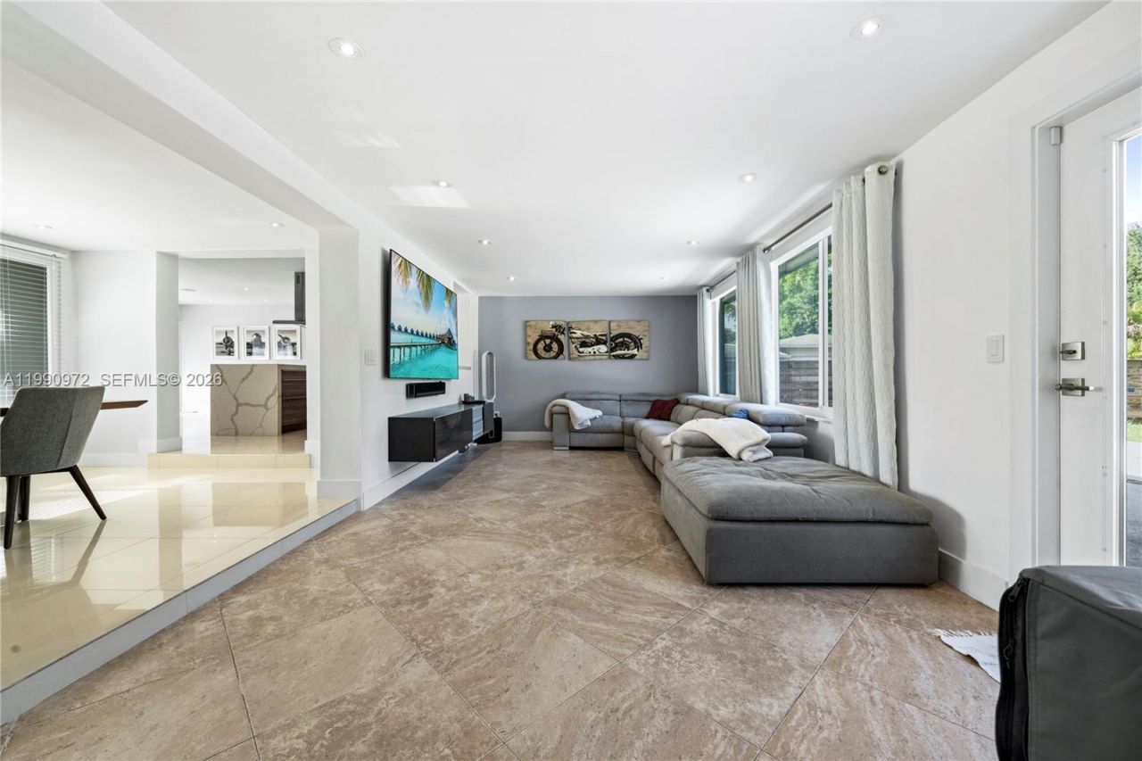 217 E Acre Dr, Plantation, FL 33317 Photo