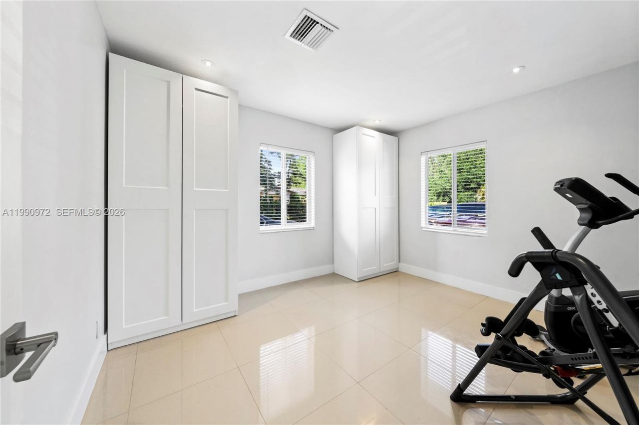 217 E Acre Dr, Plantation, FL 33317 Photo