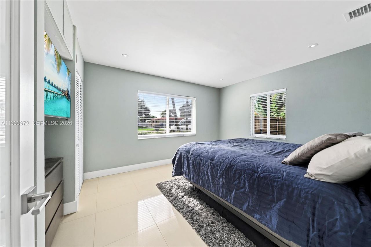 217 E Acre Dr, Plantation, FL 33317 Photo