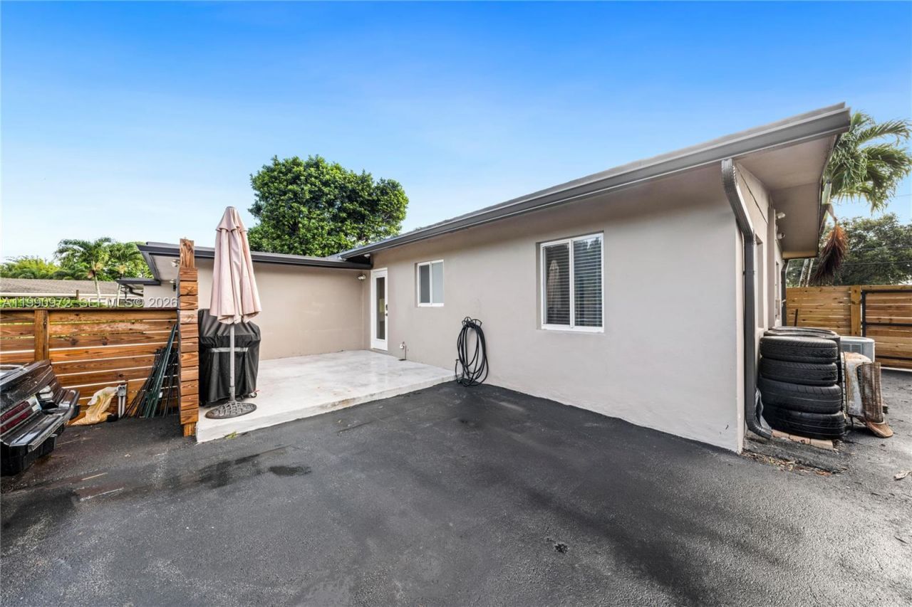 217 E Acre Dr, Plantation, FL 33317 Photo