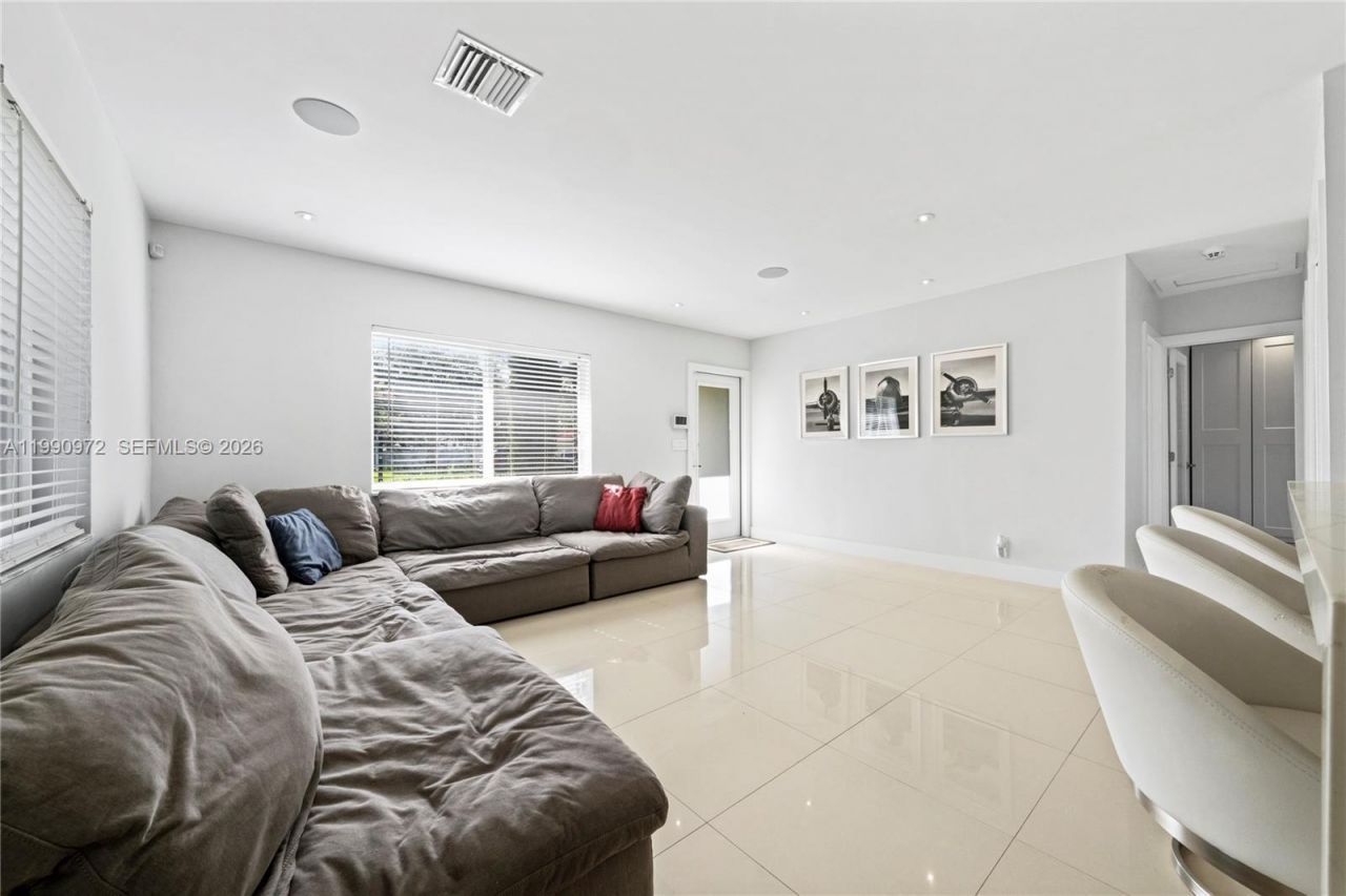 217 E Acre Dr, Plantation, FL 33317 Photo