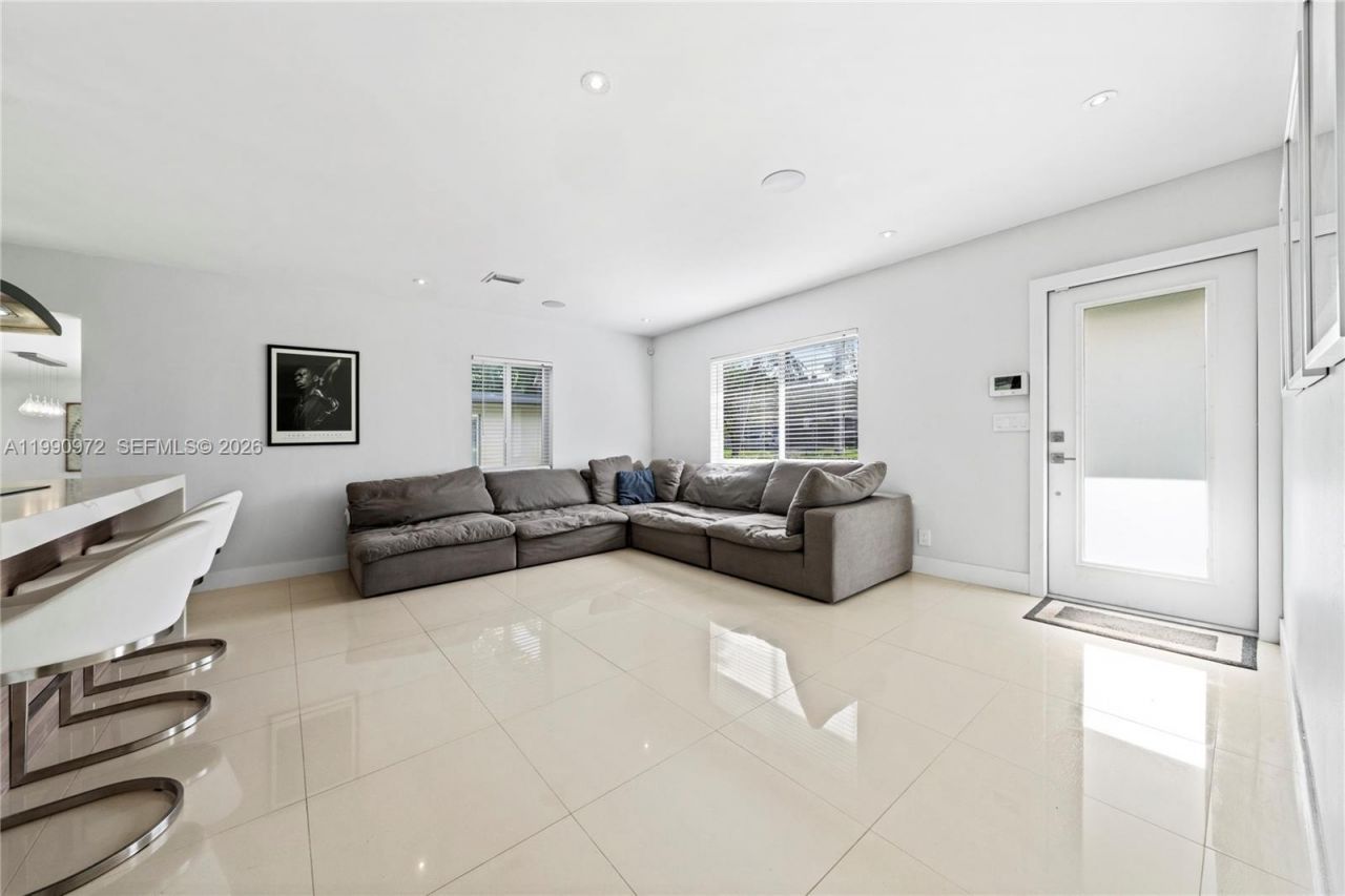 217 E Acre Dr, Plantation, FL 33317 Photo