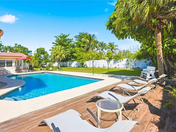 9955 SW 74th St , Miami, FL 33173