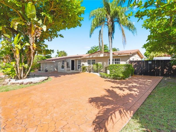 9955 SW 74th St, Miami, FL 33173