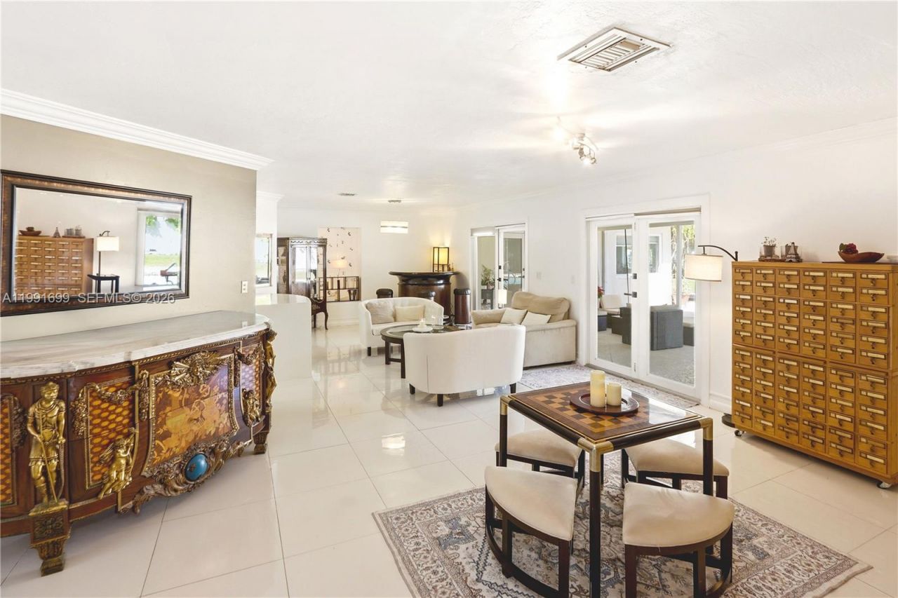 9955 SW 74th St , Miami, FL 33173 Photo