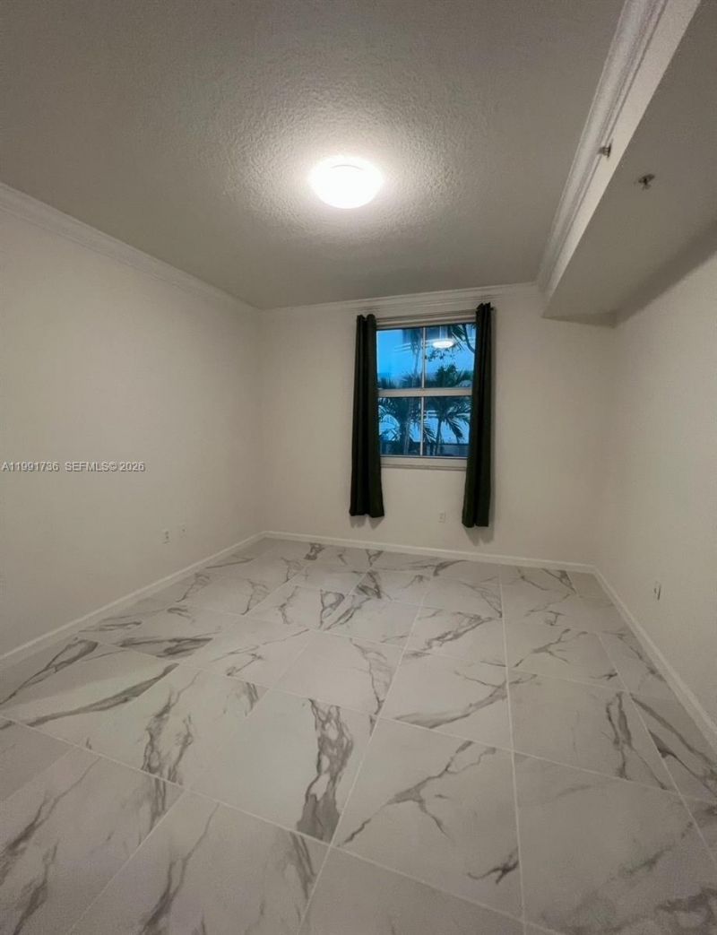 9172 Collins Ave , Unit 214, Surfside, FL 33154 Photo