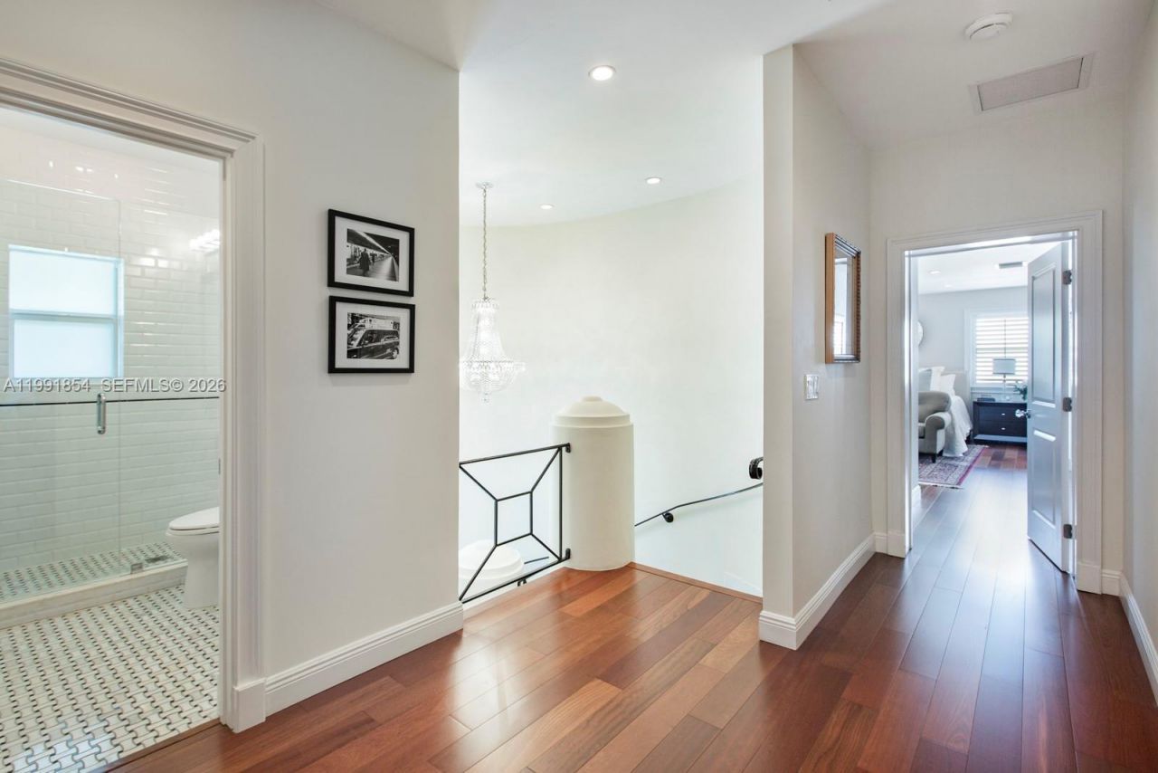 3919 Granada Blvd, Coral Gables, FL 33134 Photo