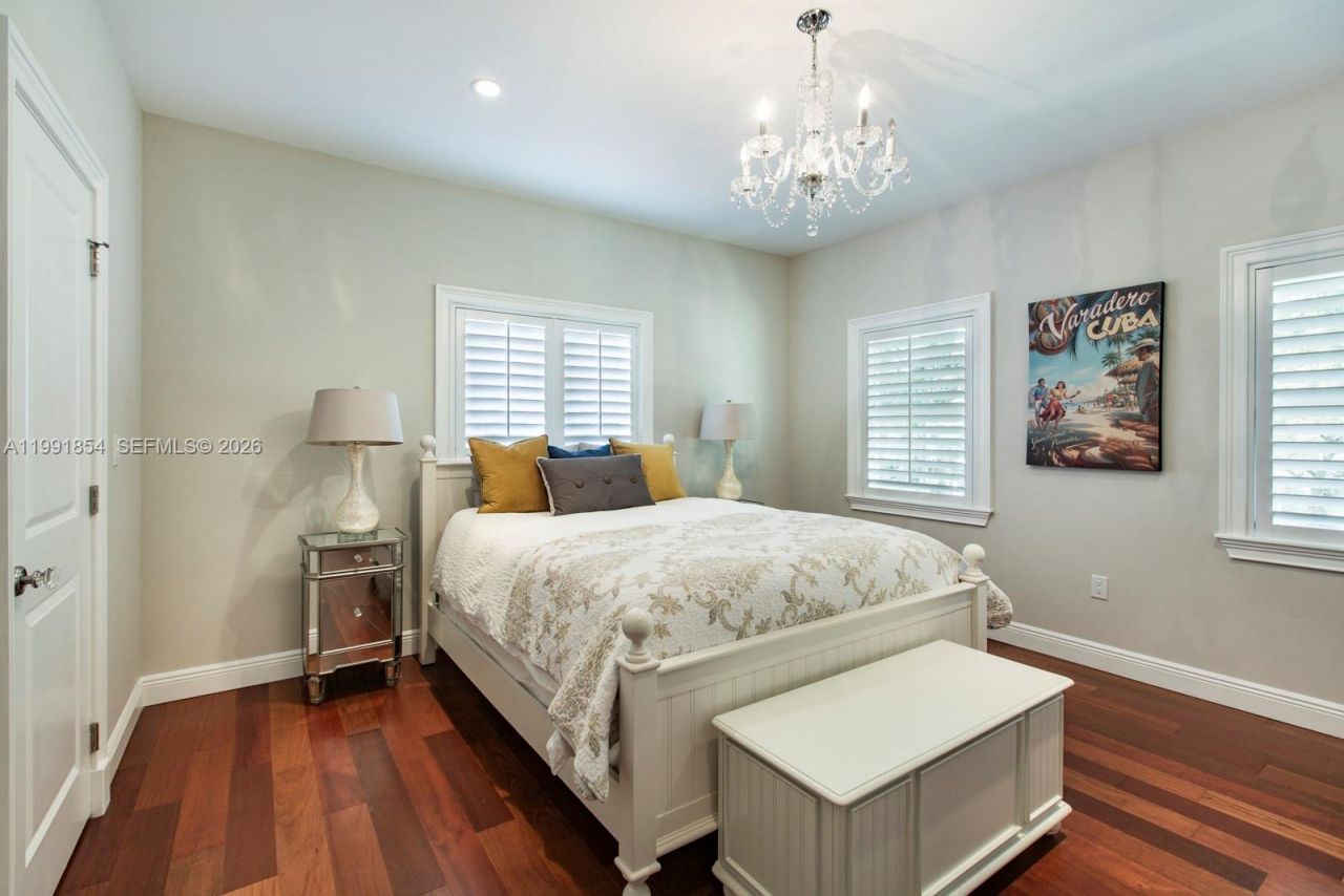 3919 Granada Blvd, Coral Gables, FL 33134 Photo