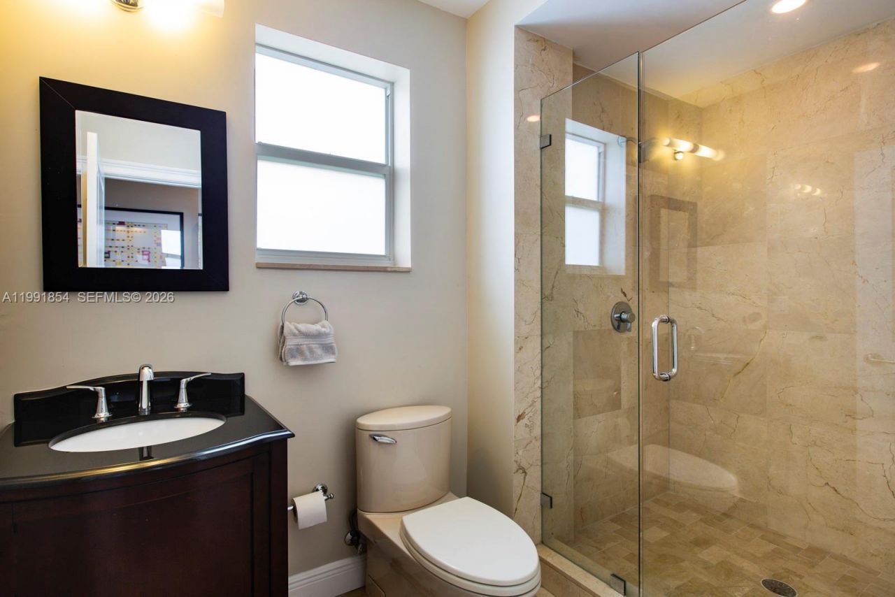 3919 Granada Blvd, Coral Gables, FL 33134 Photo