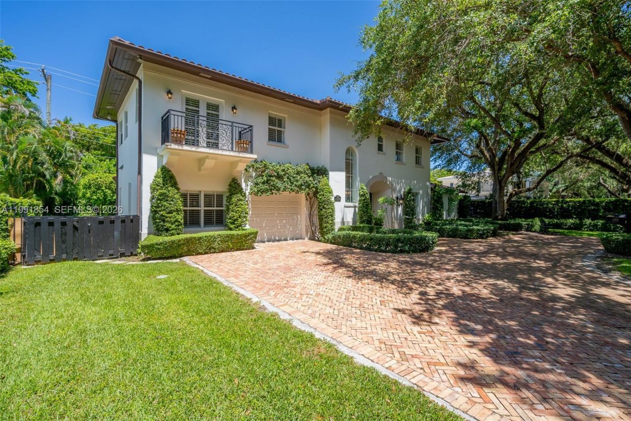 3919 Granada Blvd, Coral Gables, FL 33134 Photo