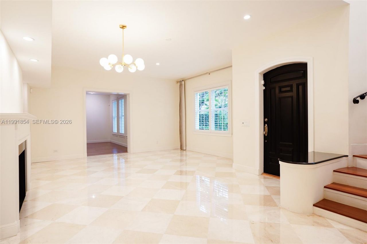 3919 Granada Blvd, Coral Gables, FL 33134 Photo