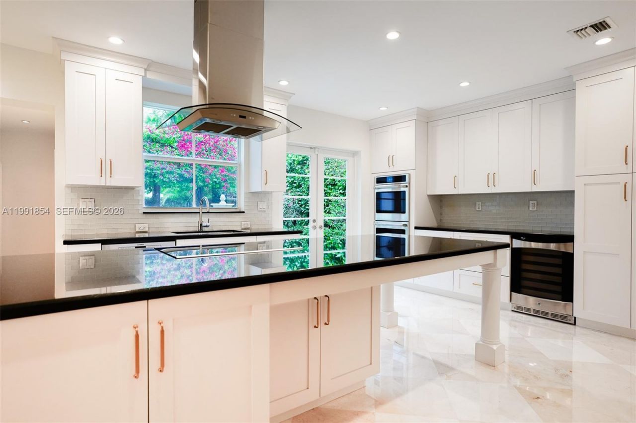 3919 Granada Blvd, Coral Gables, FL 33134 Photo