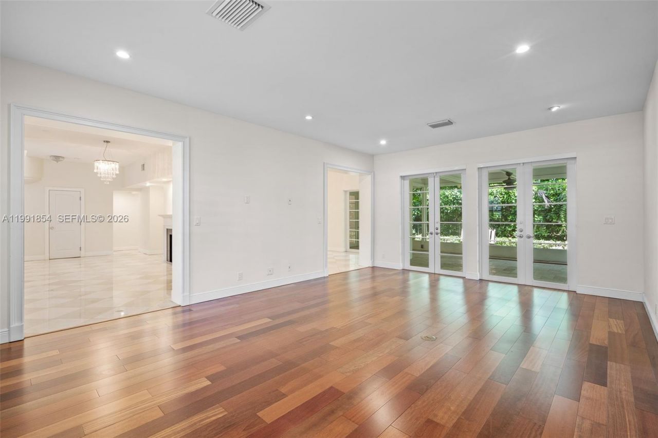 3919 Granada Blvd, Coral Gables, FL 33134 Photo