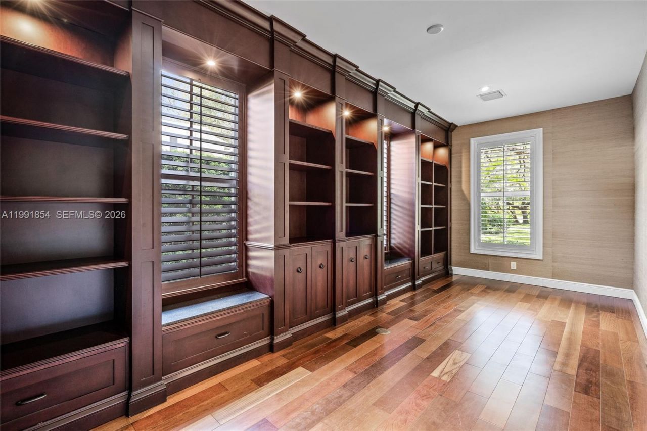 3919 Granada Blvd, Coral Gables, FL 33134 Photo