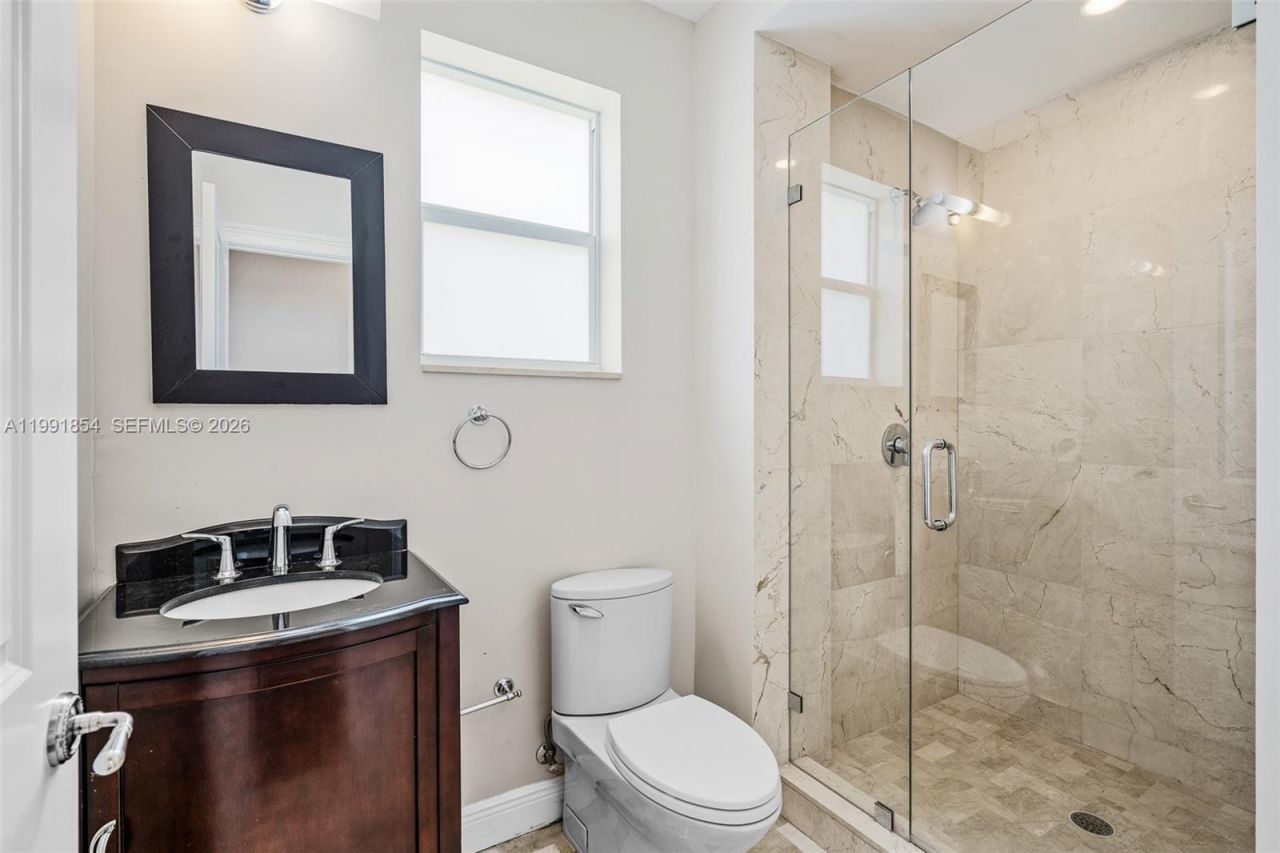 3919 Granada Blvd, Coral Gables, FL 33134 Photo