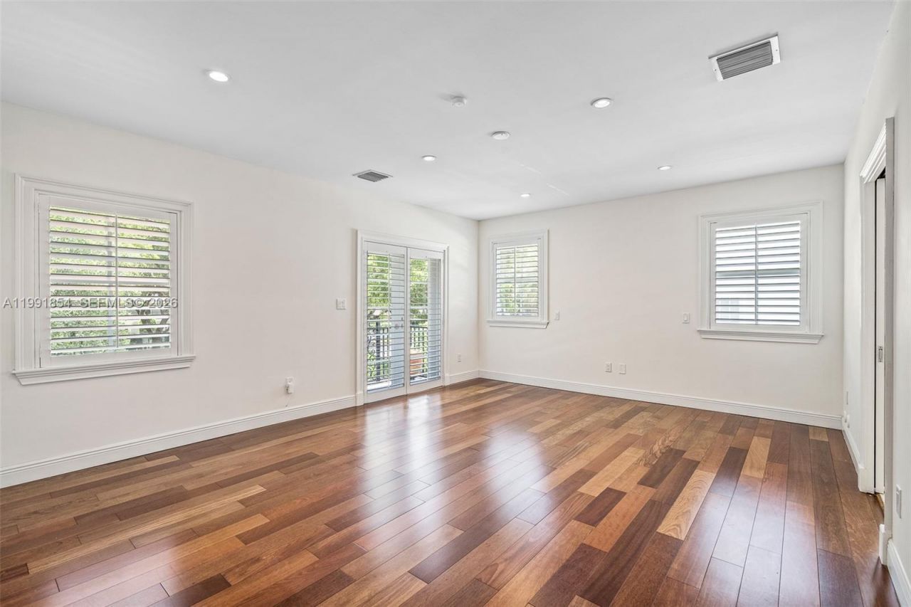 3919 Granada Blvd, Coral Gables, FL 33134 Photo