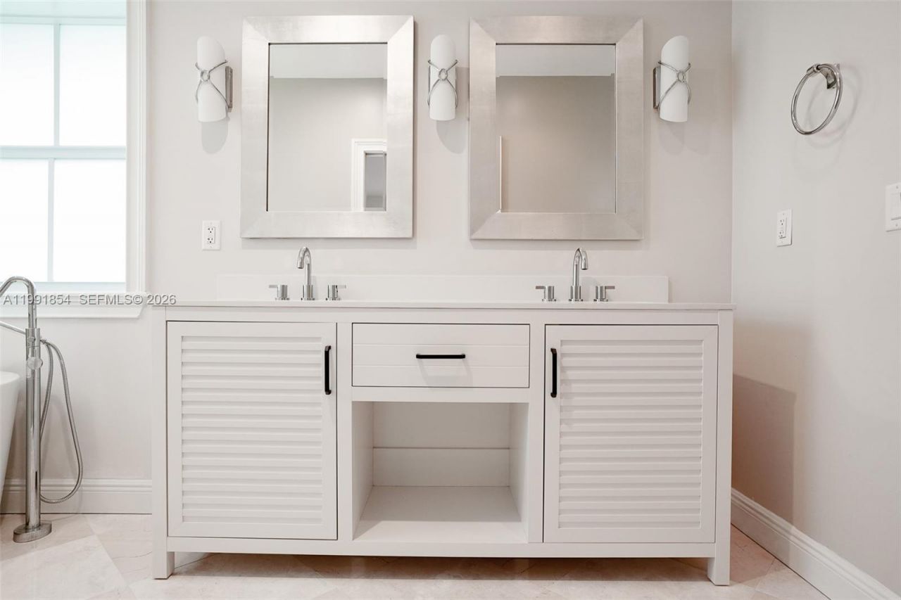 3919 Granada Blvd, Coral Gables, FL 33134 Photo