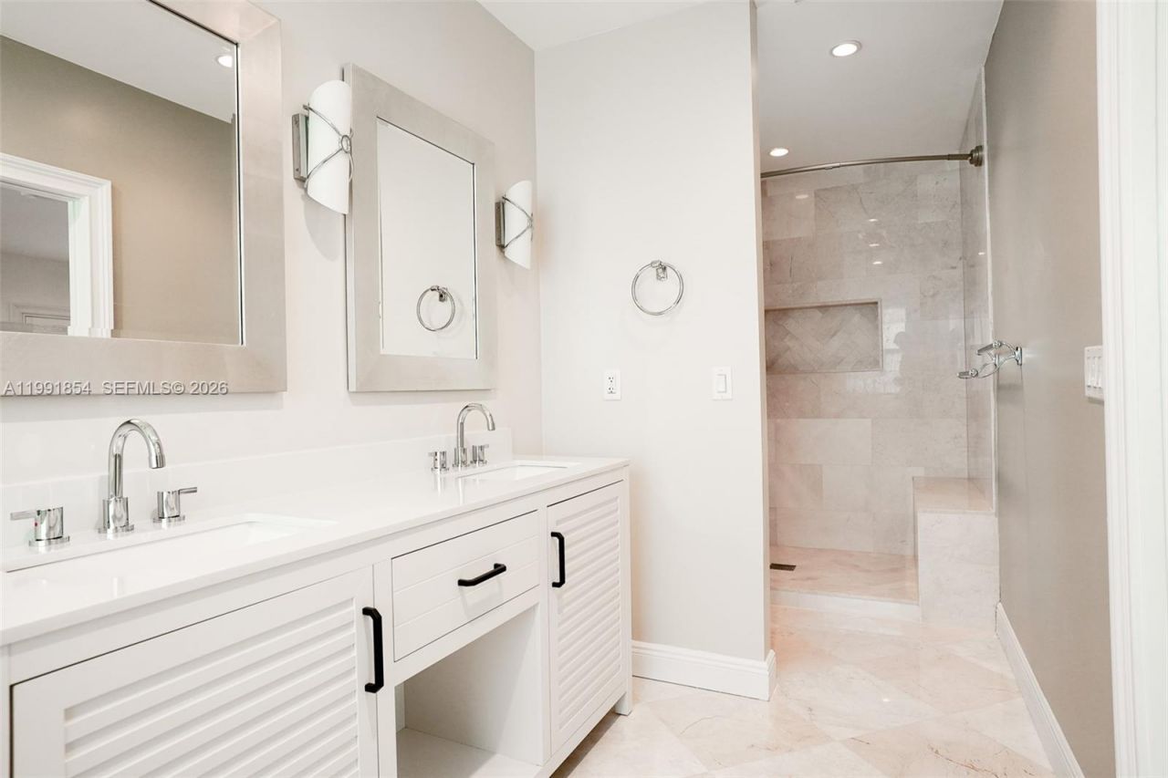 3919 Granada Blvd, Coral Gables, FL 33134 Photo