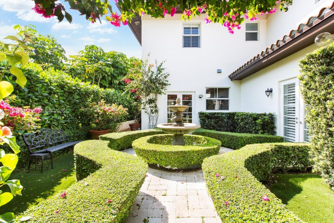 3919 Granada Blvd, Coral Gables, FL 33134 Photo