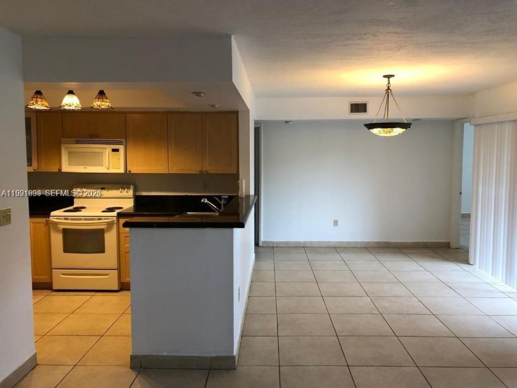 9135 SW 125th Ave , Unit 401P, Miami, FL 33186 Photo