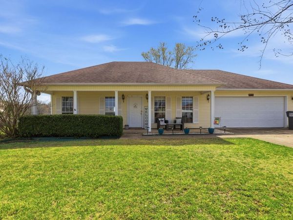 319 lamplighter Drive, Benton, AR 72015