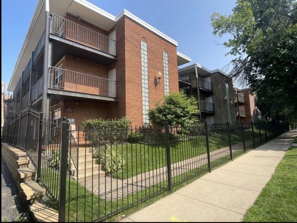 4547 N Dover Street , Unit 2F, Chicago, IL 60640