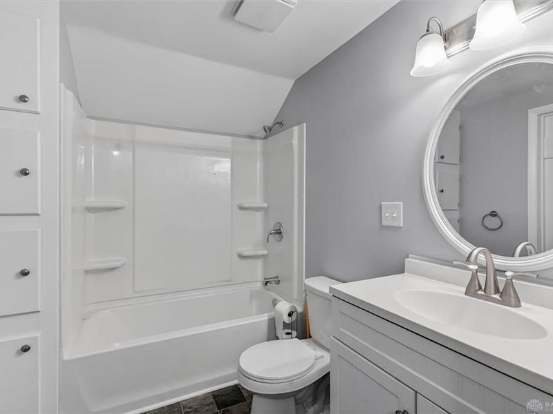 8225 Prospect Road, Hillsboro, OH 45133 Photo 17