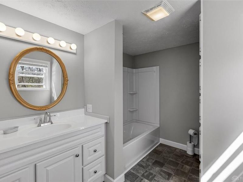 8225 Prospect Road, Hillsboro, OH 45133 Photo 31