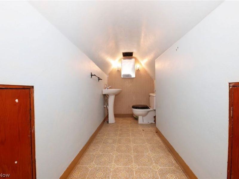 67 Culler Rd, Weirton, WV 26062 Photo 17