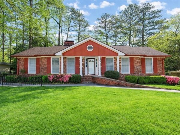 2760 The Fontainebleau SW, Atlanta, GA 30331