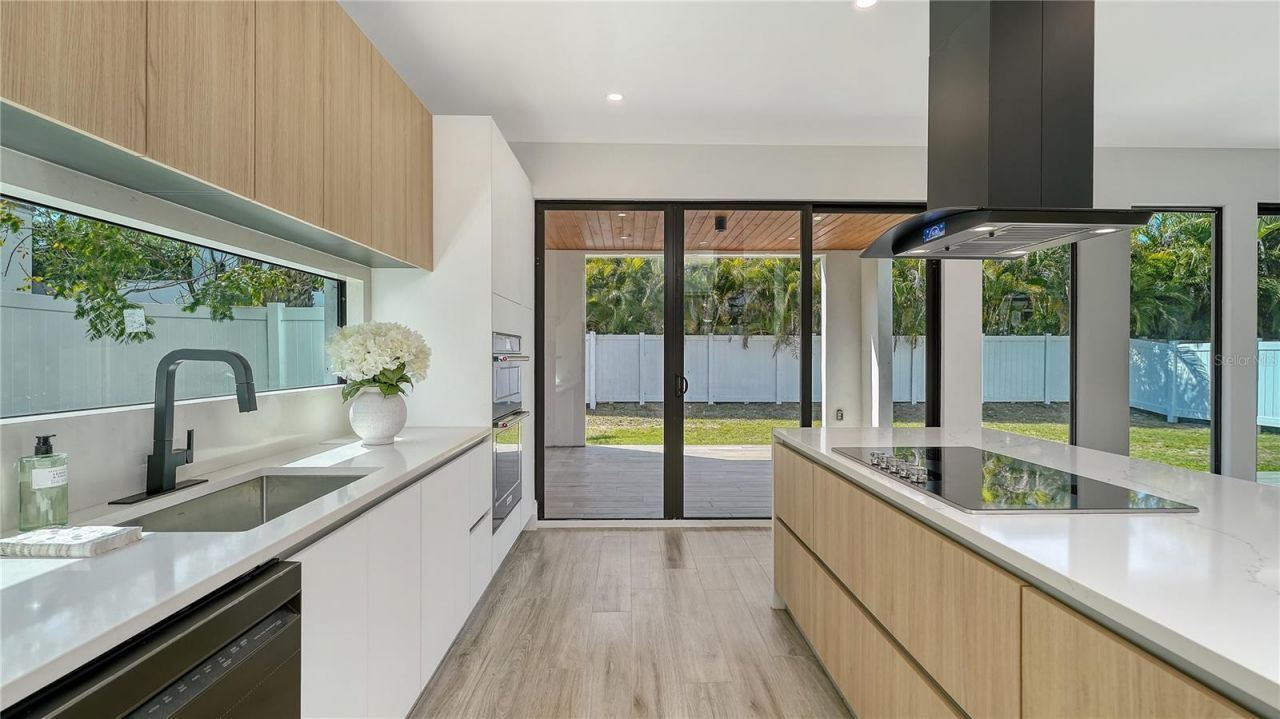 1730 Wisconsin Lane, Sarasota, FL 34239 Photo