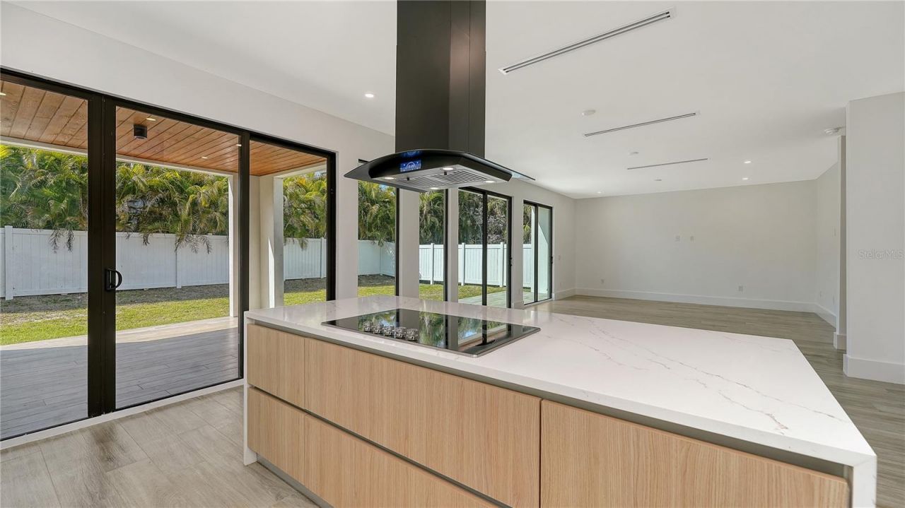 1730 Wisconsin Lane, Sarasota, FL 34239 Photo