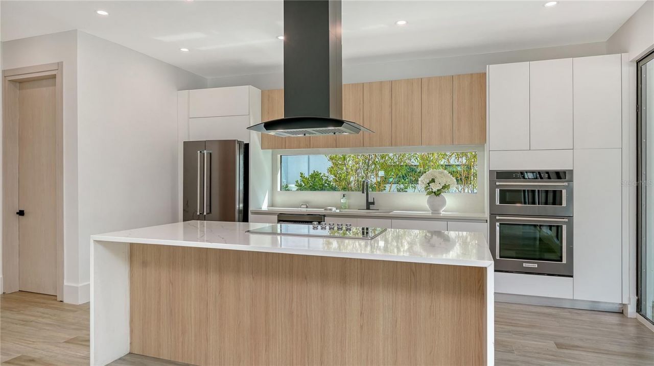 1730 Wisconsin Lane, Sarasota, FL 34239 Photo