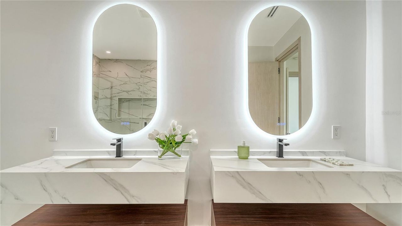 1730 Wisconsin Lane, Sarasota, FL 34239 Photo